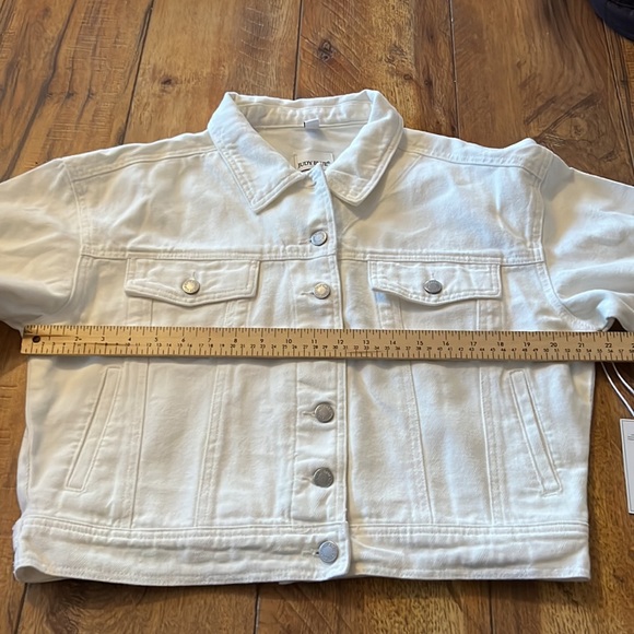 NWT Judy Blue White Denim Jacket Medium Cropped - Picture 7 of 14